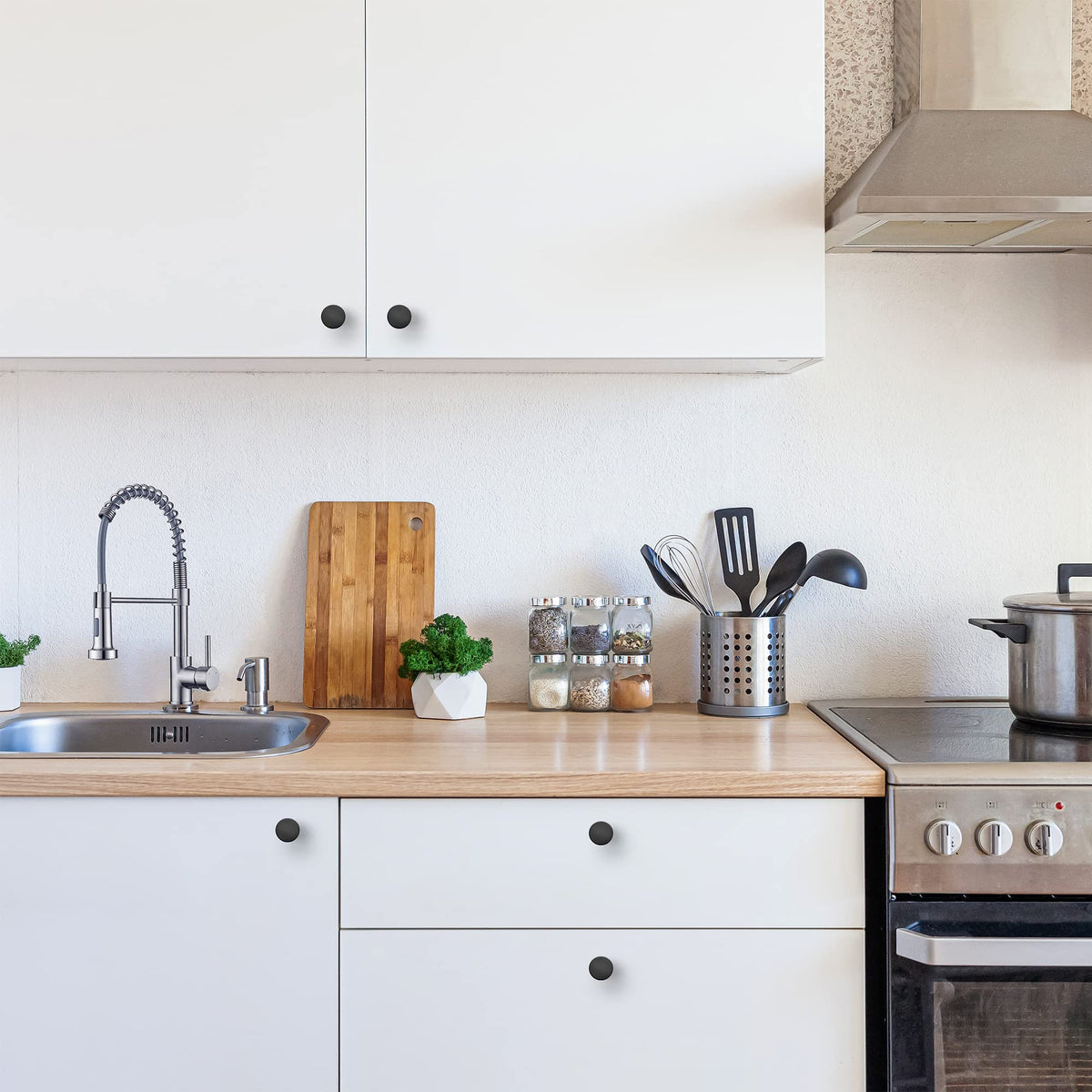 Ravinte easy-install screws included for quick upgrades.