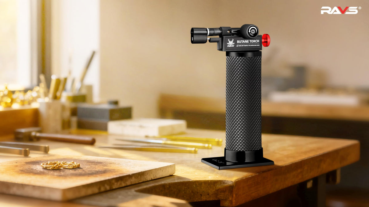 RAVS torch piezo ignition ensures quick starts.