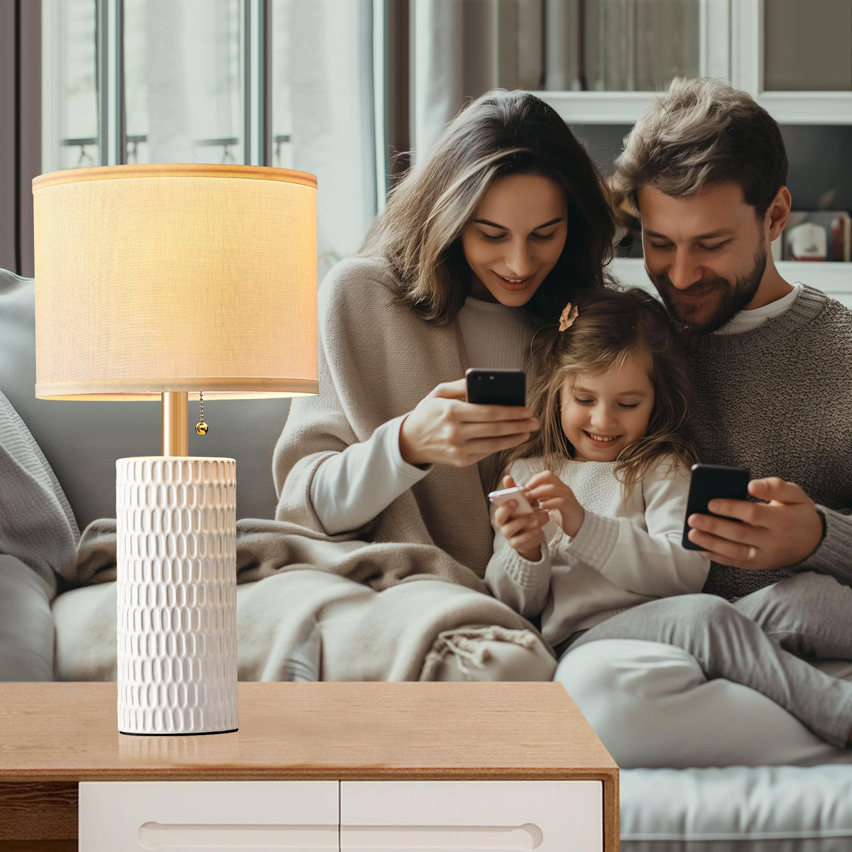 Reaketon pull-chain switch offers elegant bedside control.