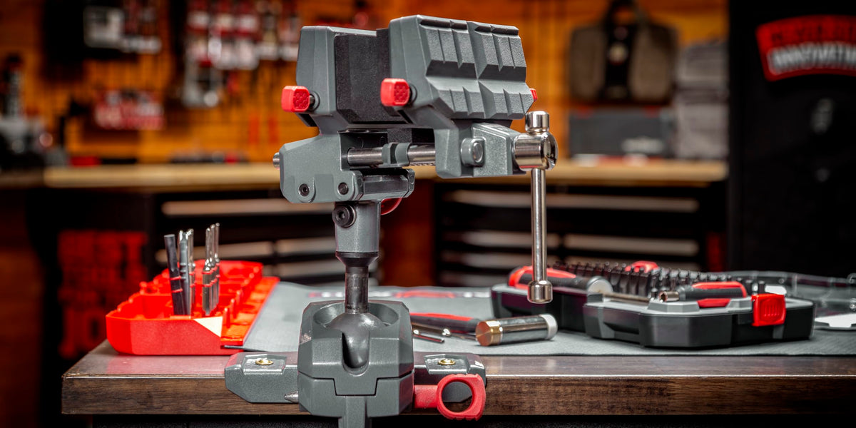 Real Avid Vise ball-socket lever delivers smooth locking and control.