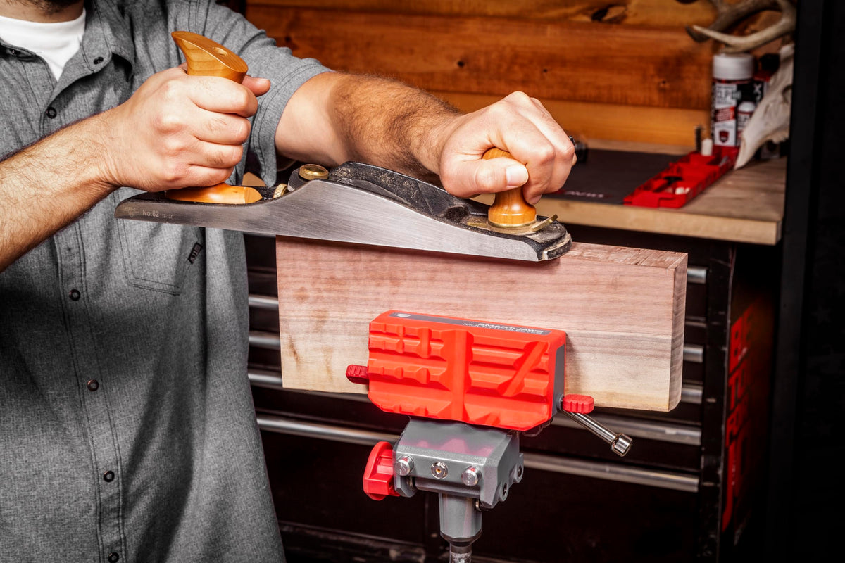 Real Avid Vise high-torque design supports demanding tasks securely.