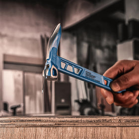 Real Steel Cats Paw Pry Bar reach into tight spaces.