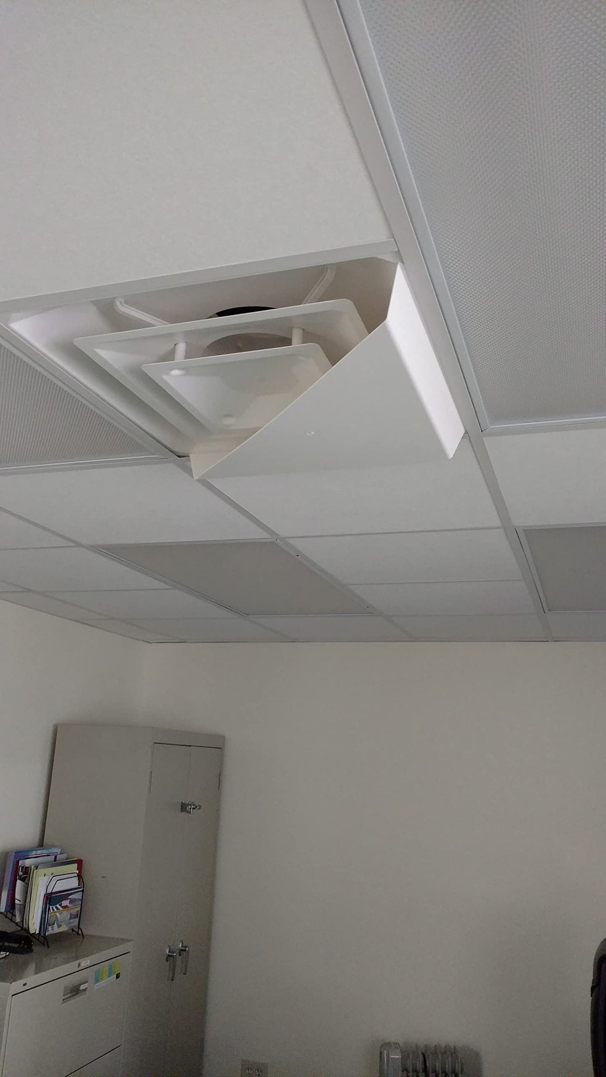 Receilit corner air diverter triangle safety note about avoiding vent blockage