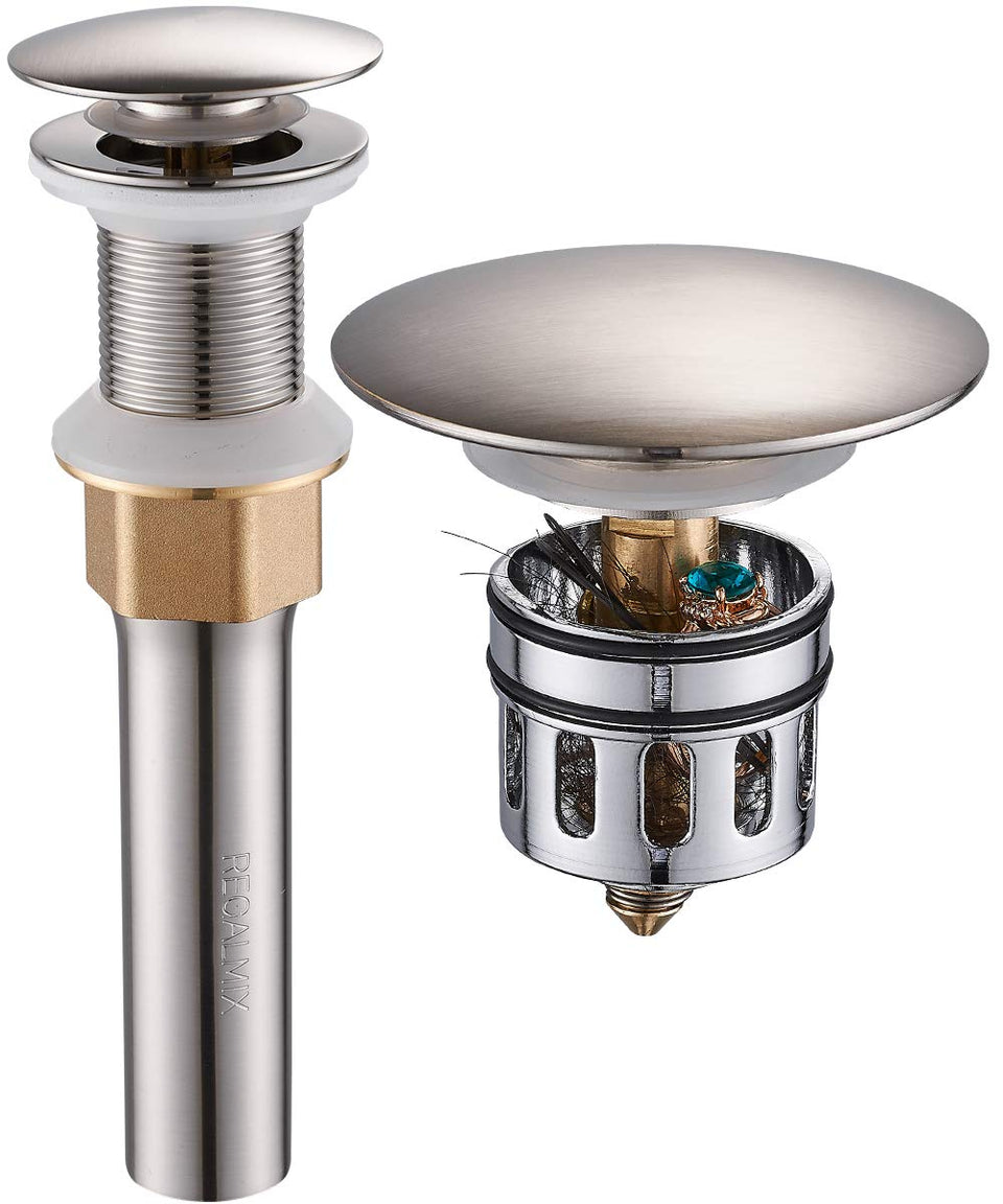 REGALMIX built-in strainer keeps hair and debris out for smooth drainage.