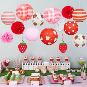 Renbuzhu strawberry-foil-swirls create sparkling accents along banners.