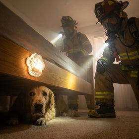 Rescue Retriever 9V battery inside for independent operation during power outages.