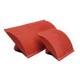 Retique It 3-inch wood grain tool creating realistic painted grain