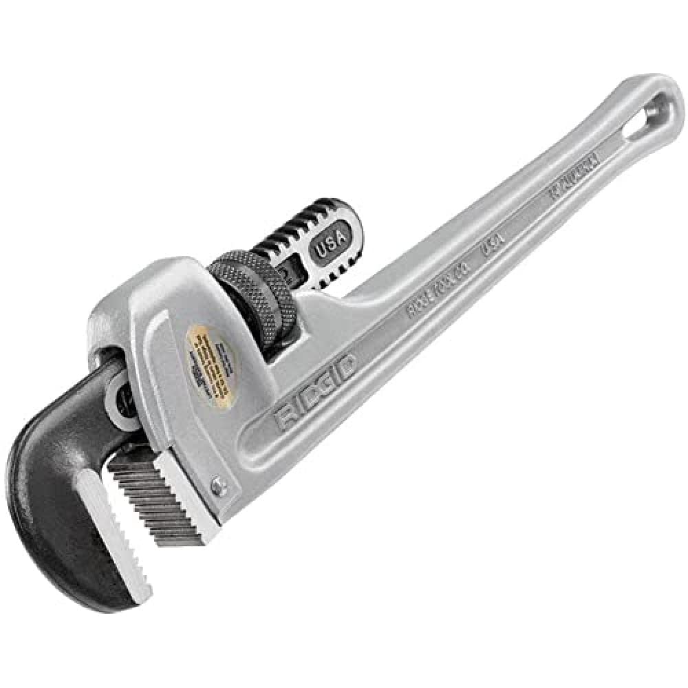 RIDGID 31095 14-inch aluminum straight pipe wrench in use for firm pipe fitting