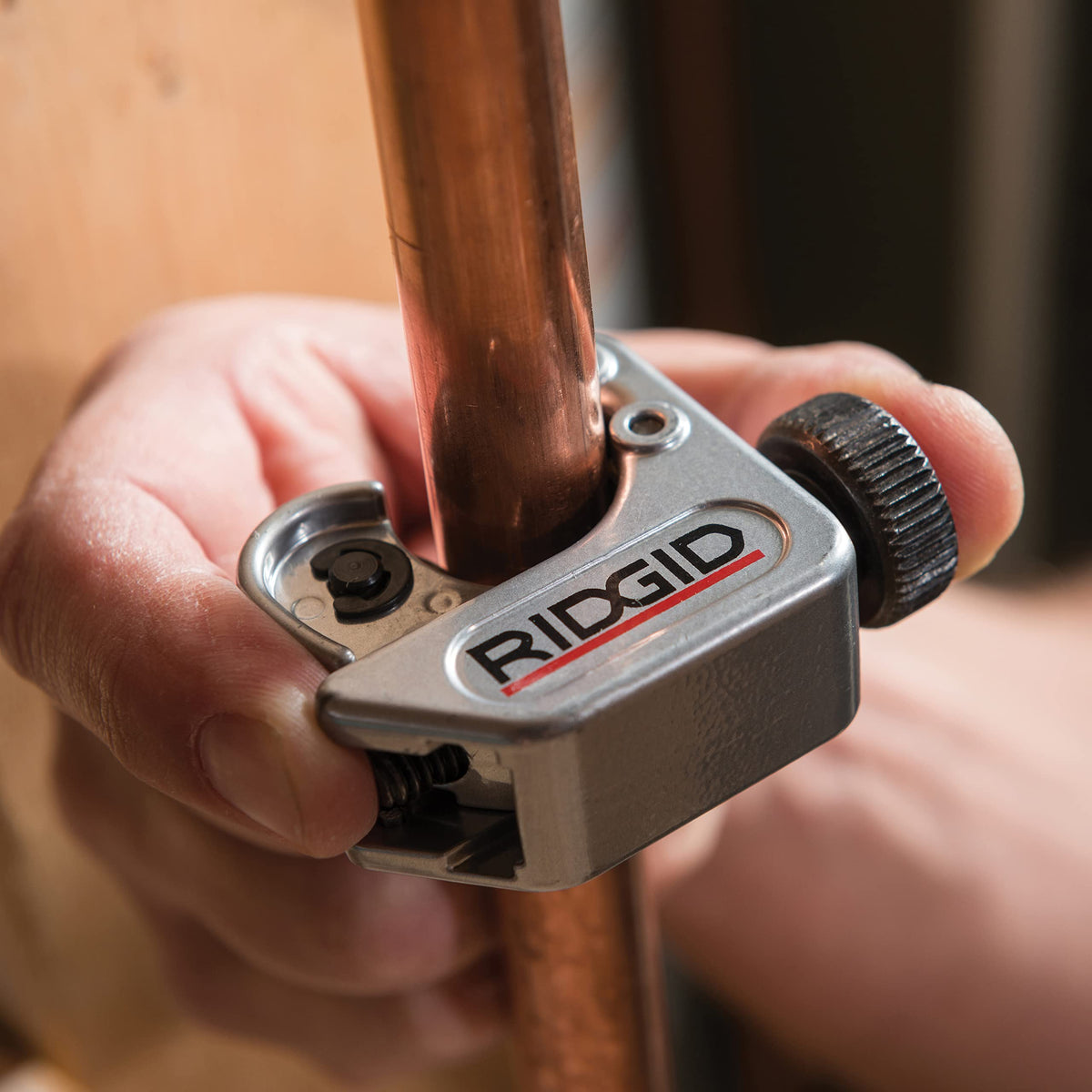 RIDGID 32985 lifetime warranty badge on packaging.