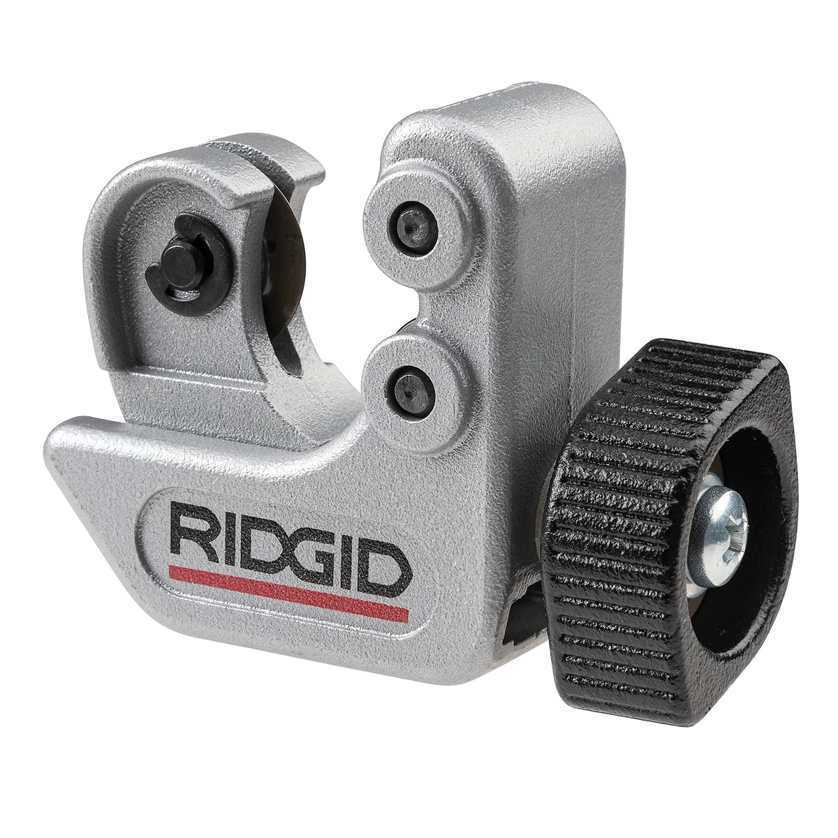 RIDGID 40617 Model 101 close quarters cutter ready for precision cuts in tight spaces.