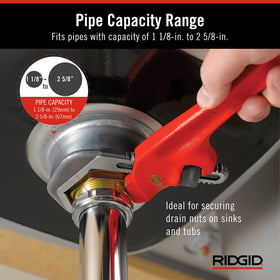 RIDGID E-110 in use gripping a pipe during installation