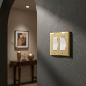 Rio Salto 5-inch midsize plate conceals drywall imperfections.
