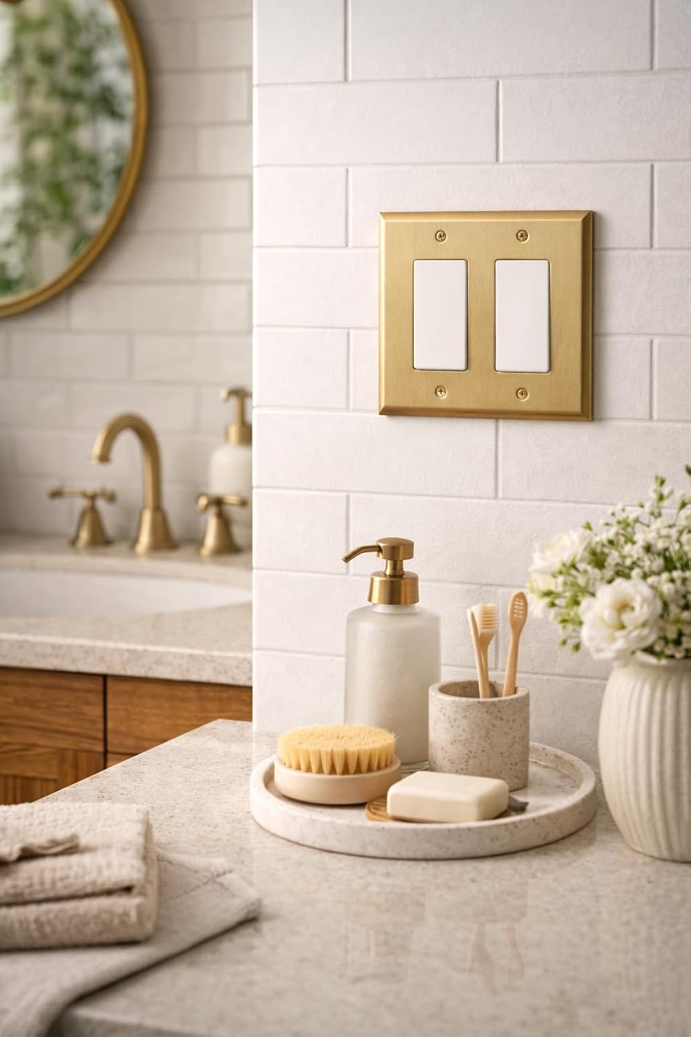 Rio Salto 2-gang midsize wall plate for kitchens offers cohesive, premium look.