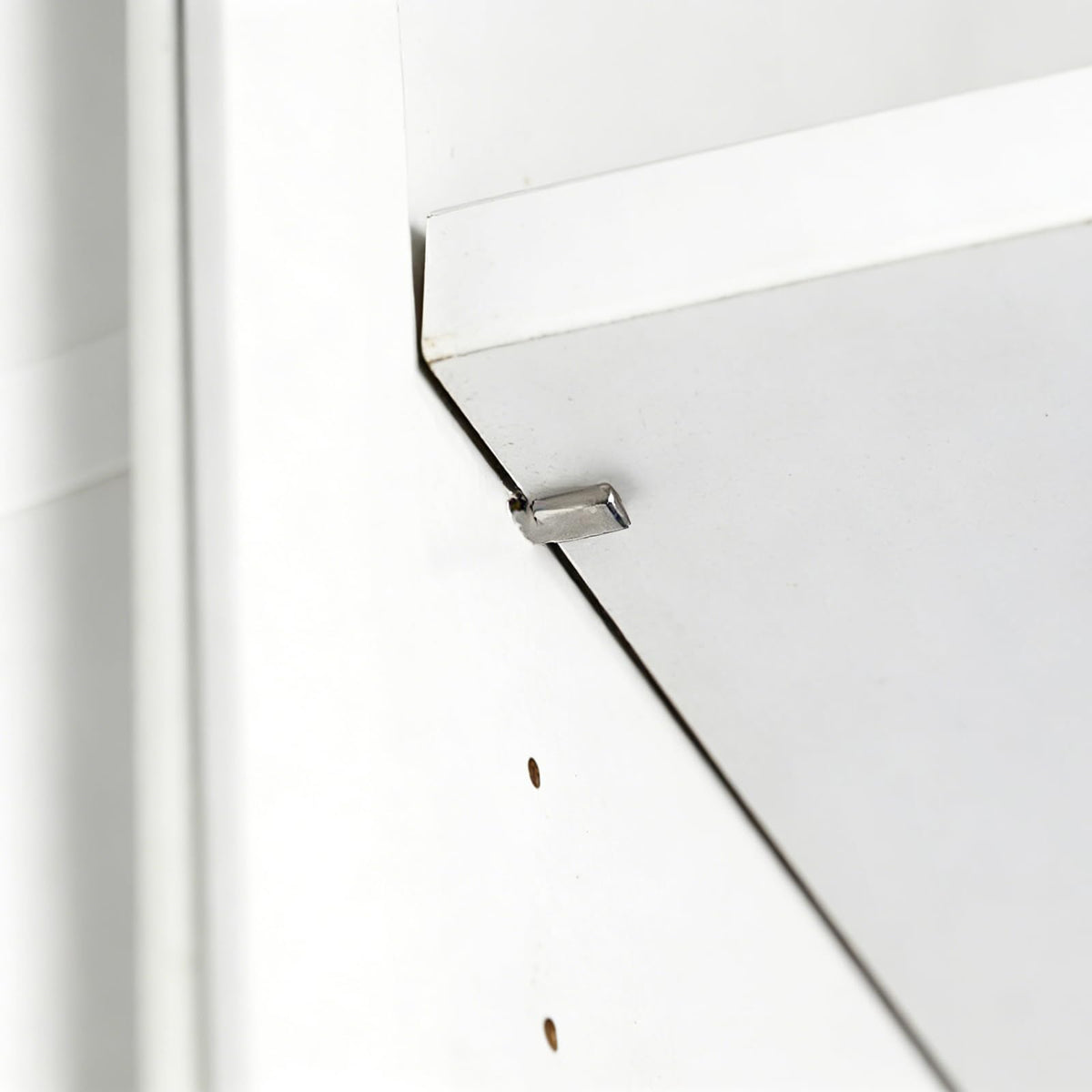 RiseQuintador shelf pegs installation easy hand fit for quick cabinet upgrades.