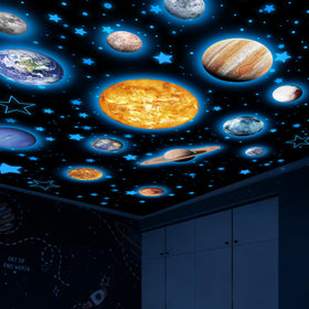 Robmoda Glow-Dots Constellations creates calming night skies for bedtime.