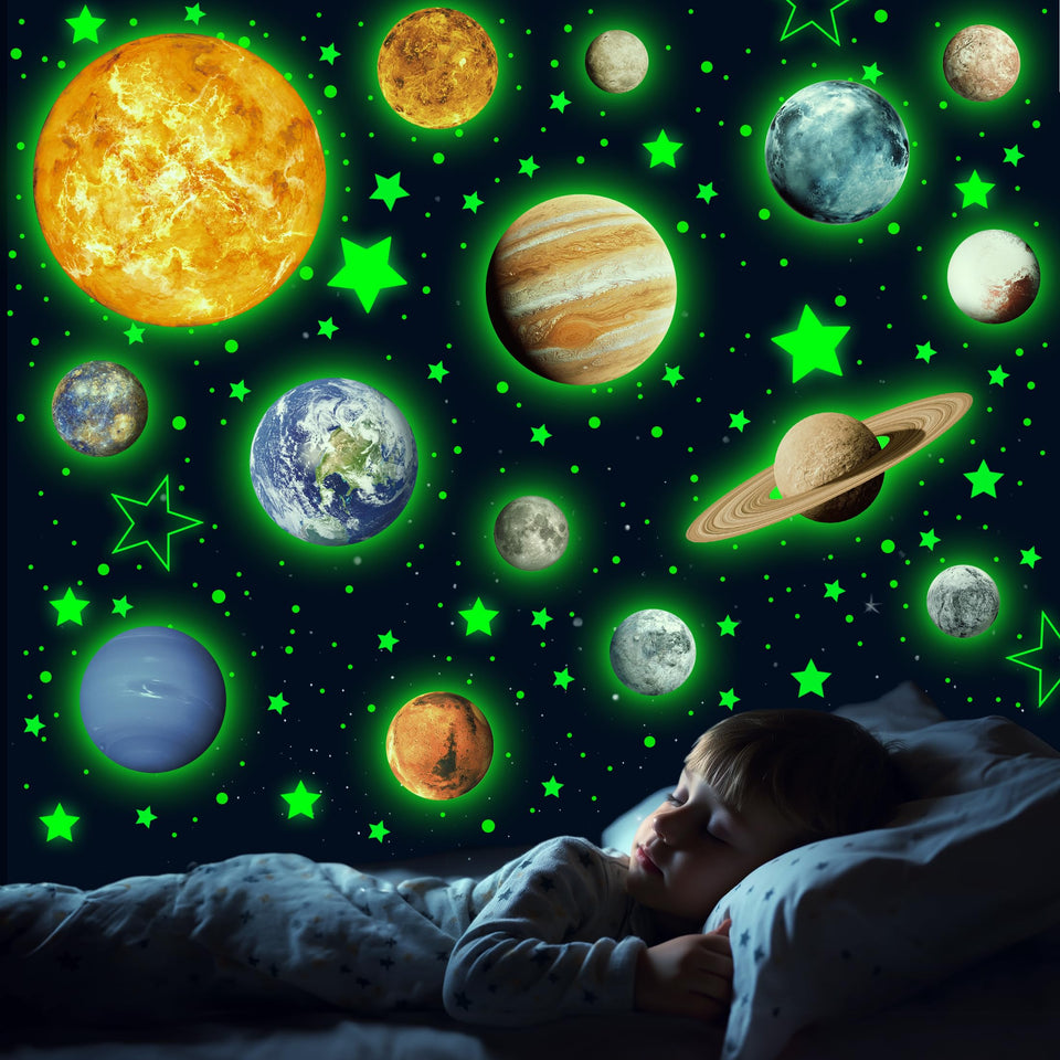 Robmoda solar-system-stars ceiling glow enhances nighttime ambiance.