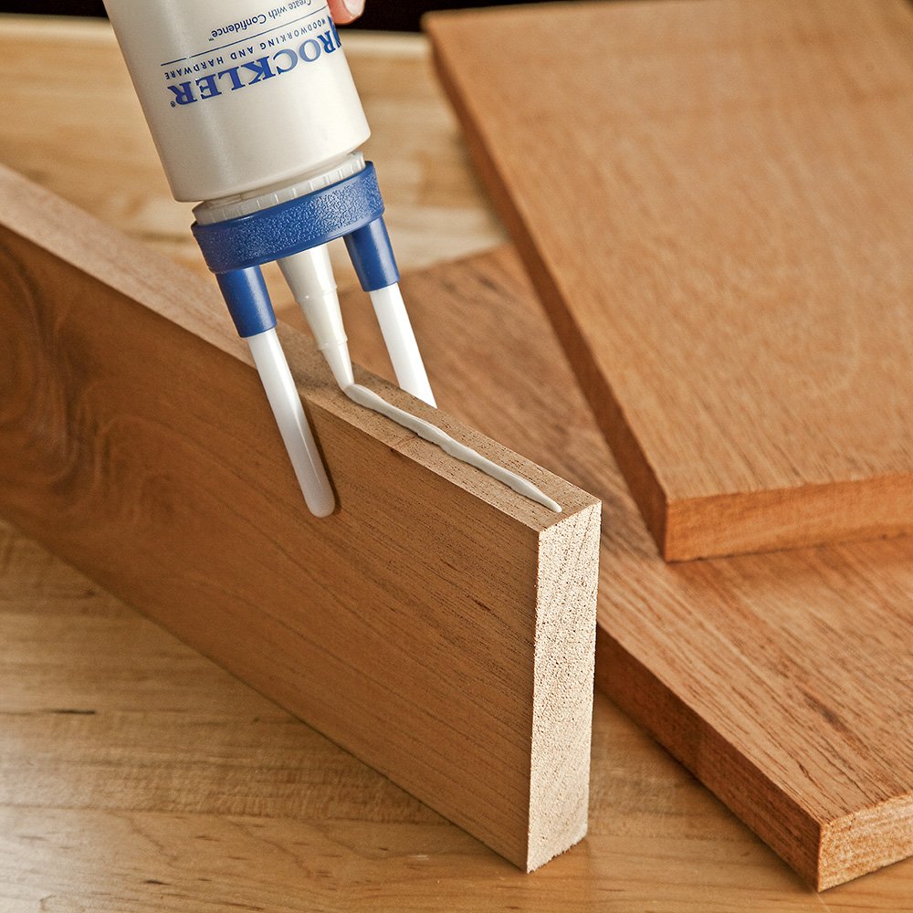 Rockler glue roller for wide surfaces yields uniform coverage across boards.