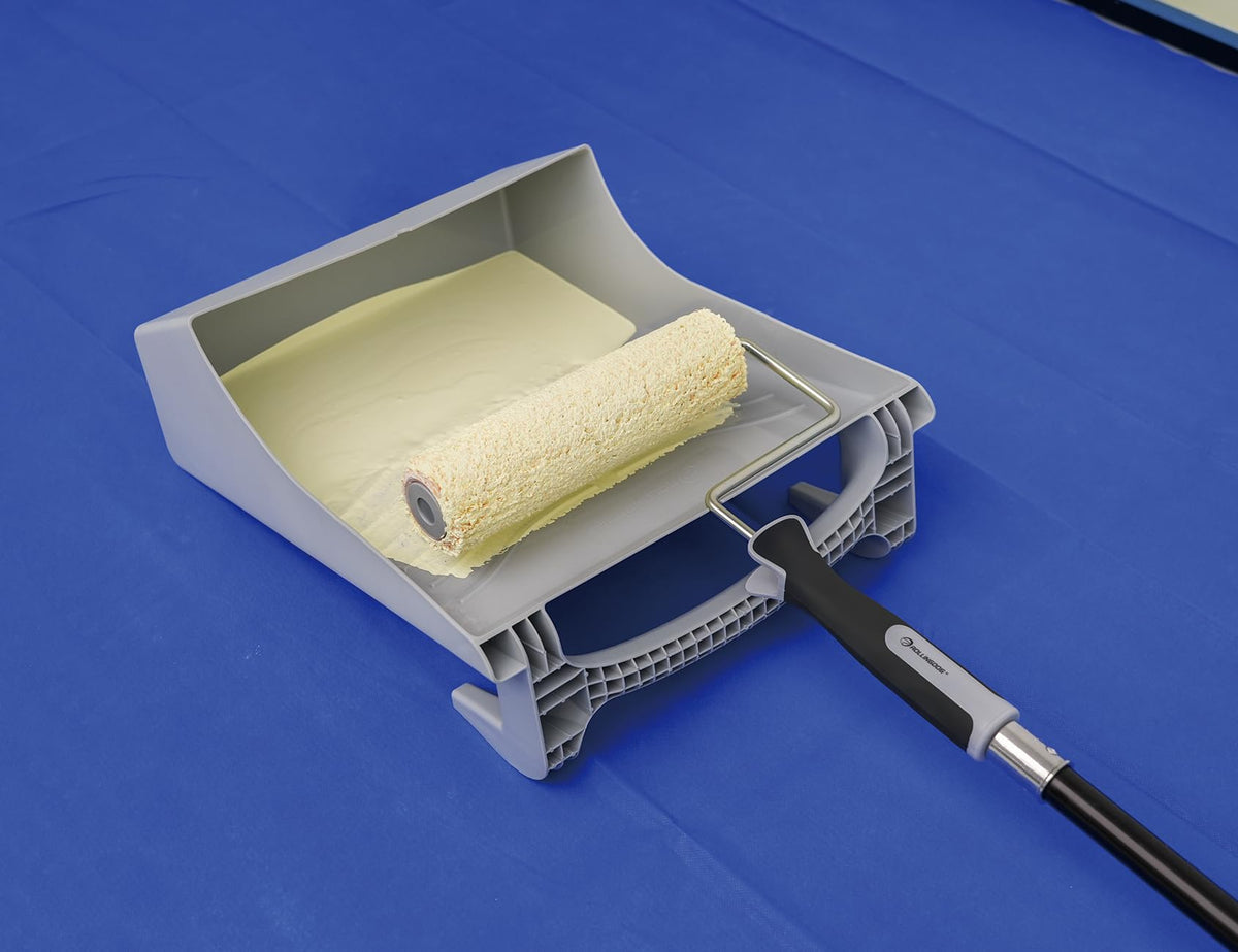 ROLLINGDOG deep reservoir tray holds up to 3 liters of paint with less refilling