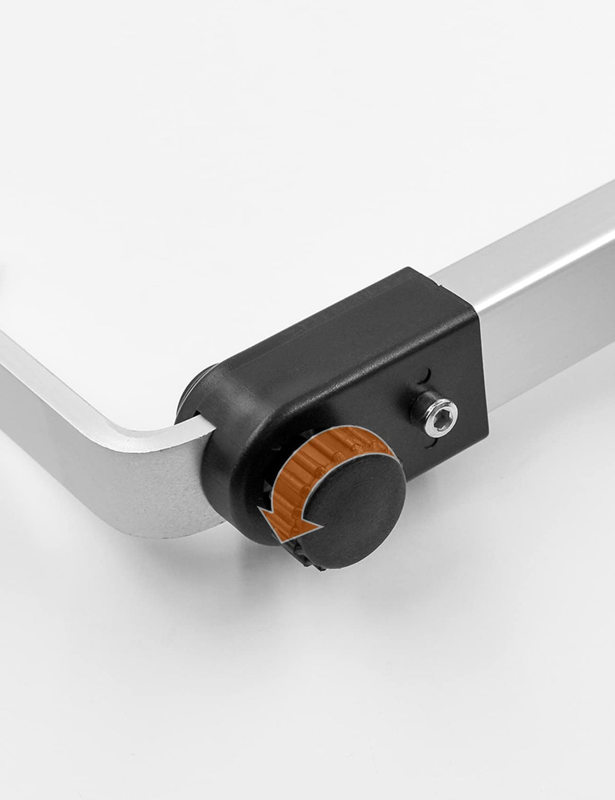 ROLLINGDOG extension-pole compatible design enables higher reach.
