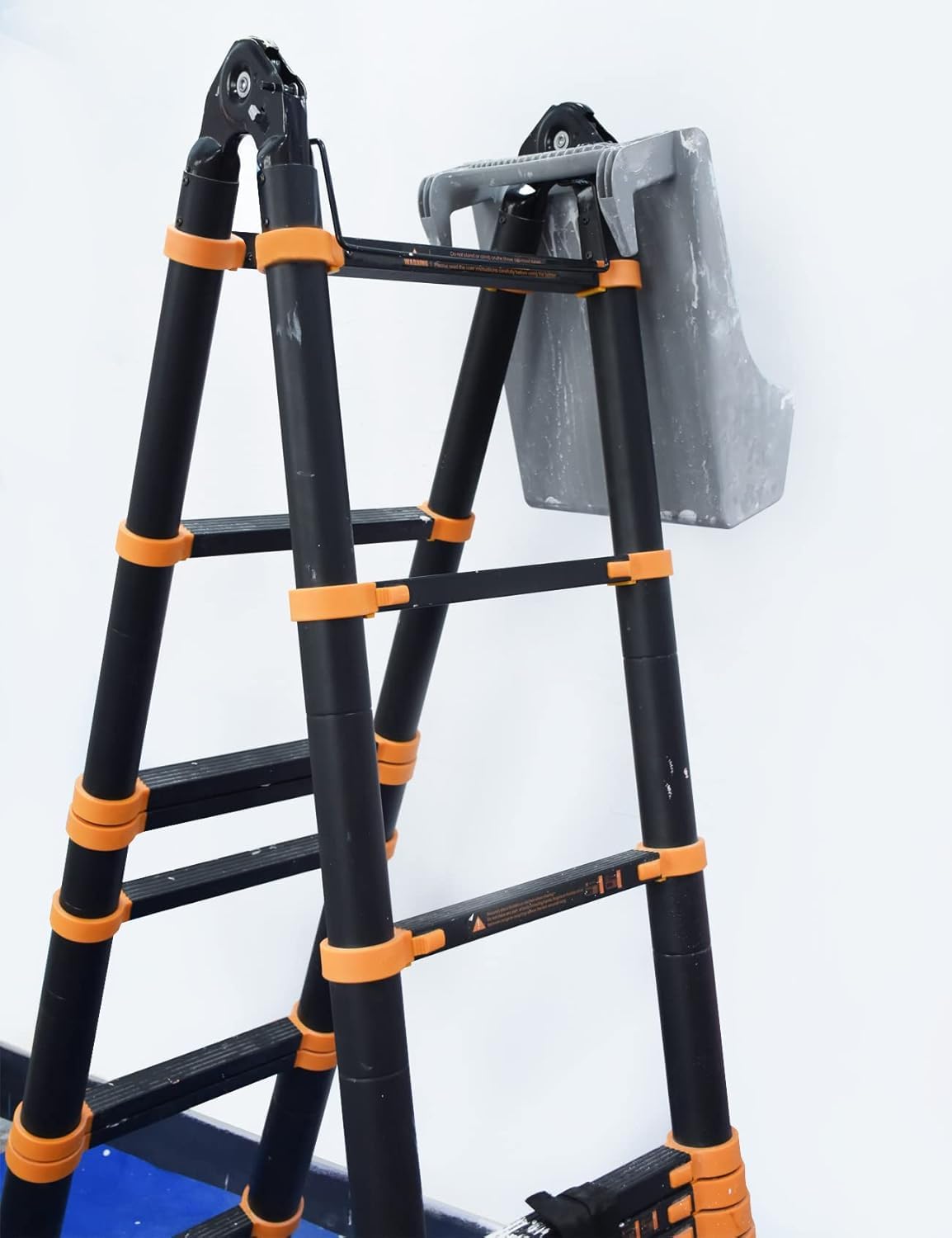 ROLLINGDOG ladder hanging compatibility enables versatile placement while painting