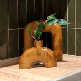 Rust-Oleum 267028 Matte Finish Spray on wood preserves texture with a smooth matte layer.
