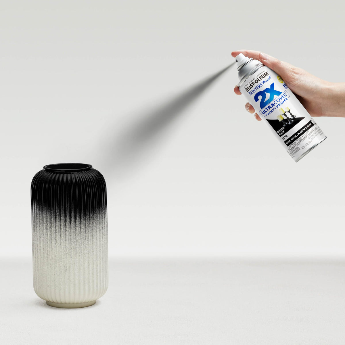 Rust-Oleum Painter's Touch 2X 360° spray enables any-angle application