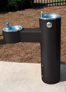 Rust-Oleum enamel spray dries to touch quickly, speeding project progress.