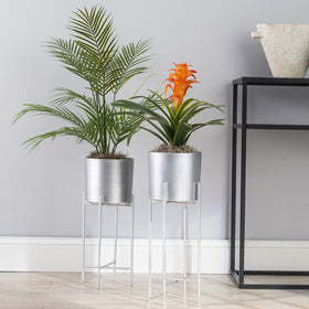 Rust-Oleum Stops Rust Bright Coat on lamps creates a premium decorative shine.