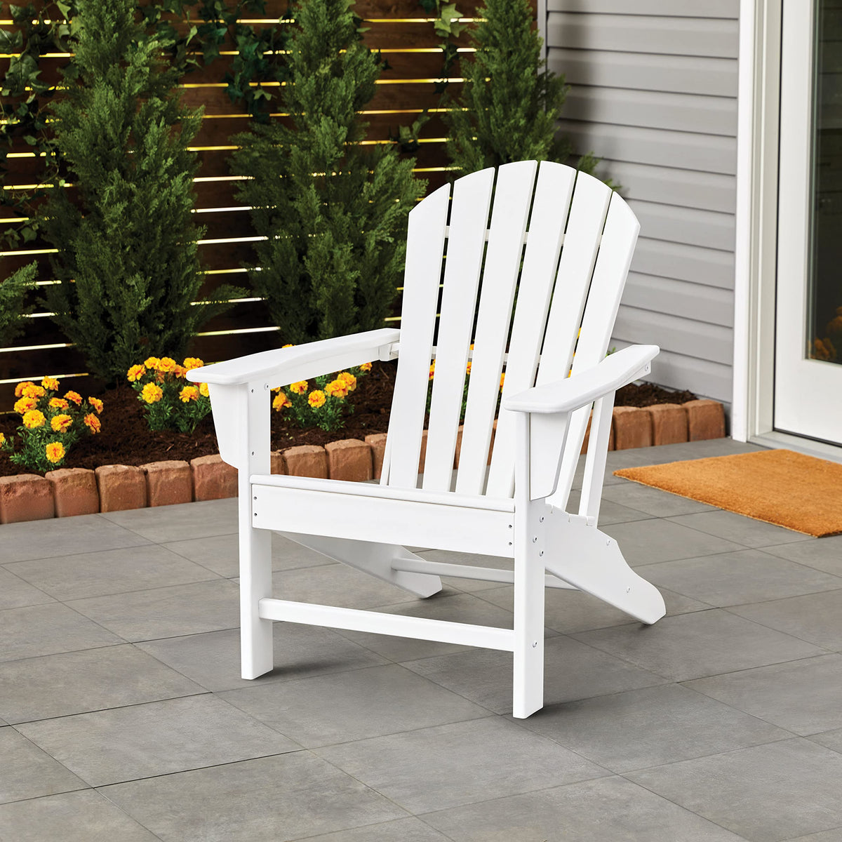 Rust-Oleum Stops Rust protective enamel on metal surfaces resists chipping and weathering