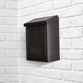 Rust-Oleum Universal on plastic planter delivers vibrant Oil Rubbed Bronze finish
