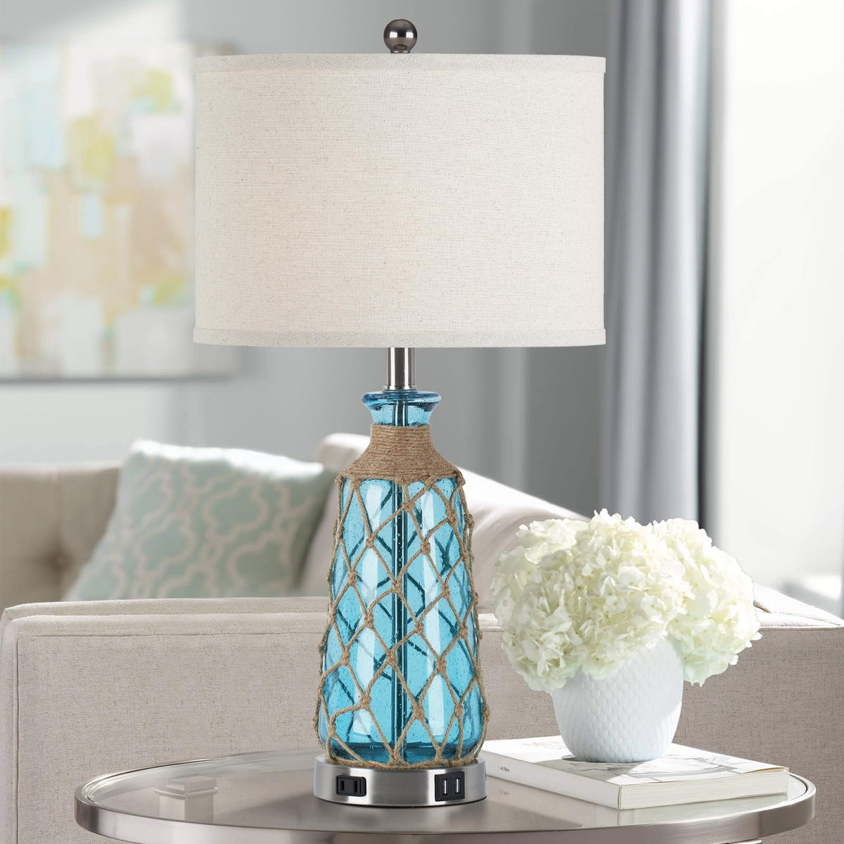 Ruzectt rope-netting base adds coastal texture to rooms.