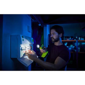 RYOBI PCL660B pivoting head enables precise lighting at various angles