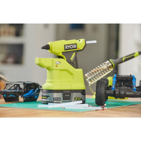 RYOBI RGLM18-0 charging LED indicator on the base