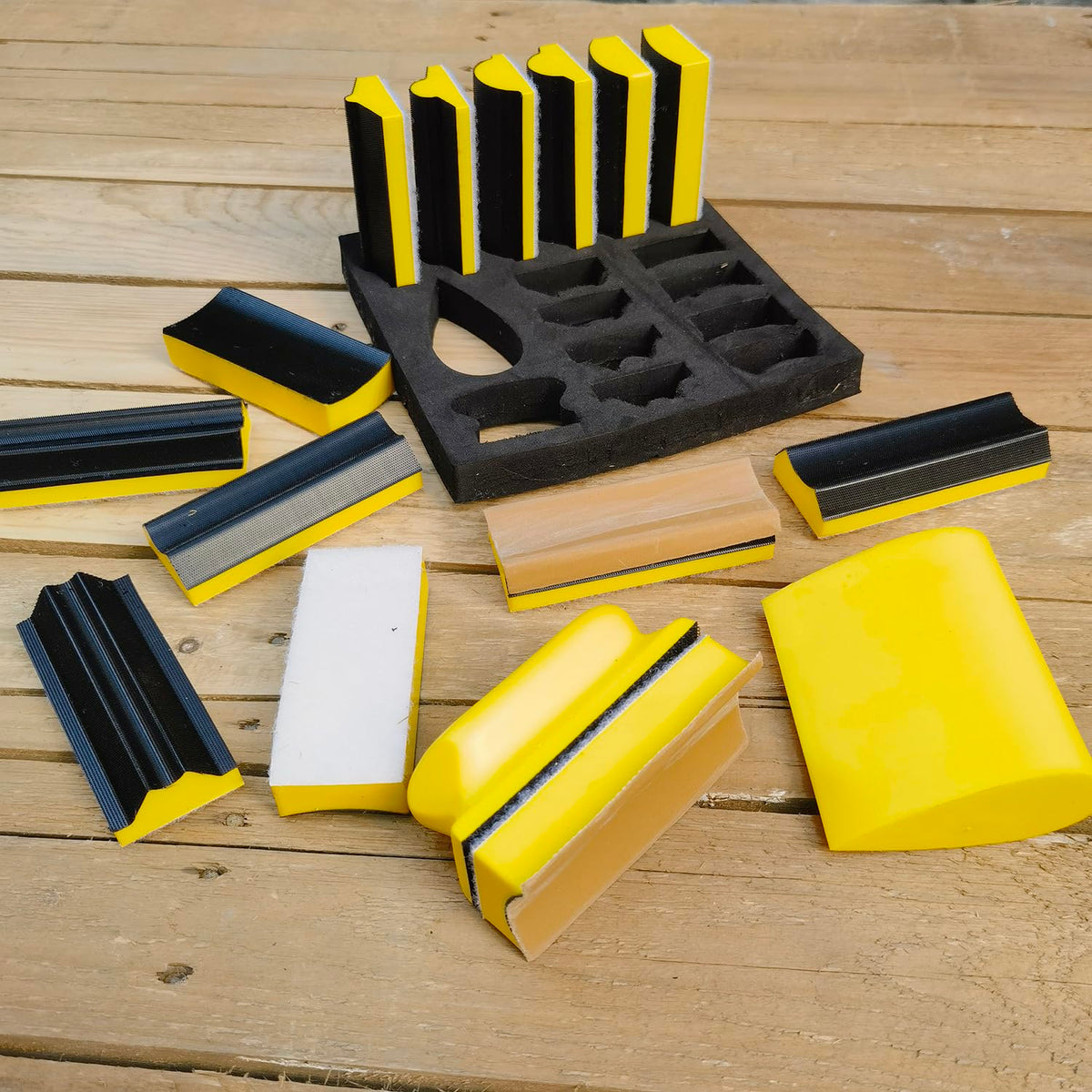 SACKORANGE sanding system supports woodworking and furniture finishing projects