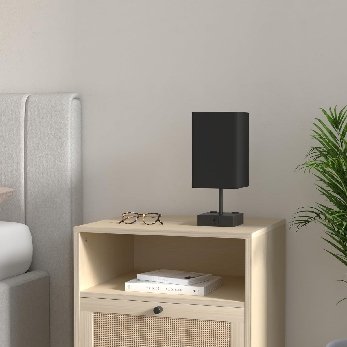 Sailstar table lamp dimmable touch control provides easy brightness for reading.