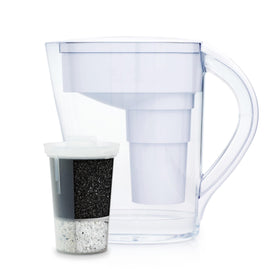 Santevia MINA glass of mineralized water ready to sip.