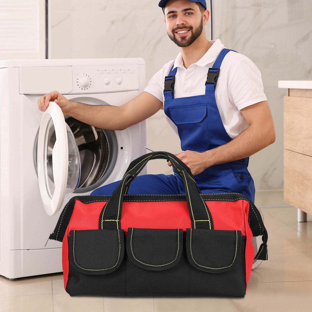 Sanwuta waterproof hard bottom protects tools during transport.
