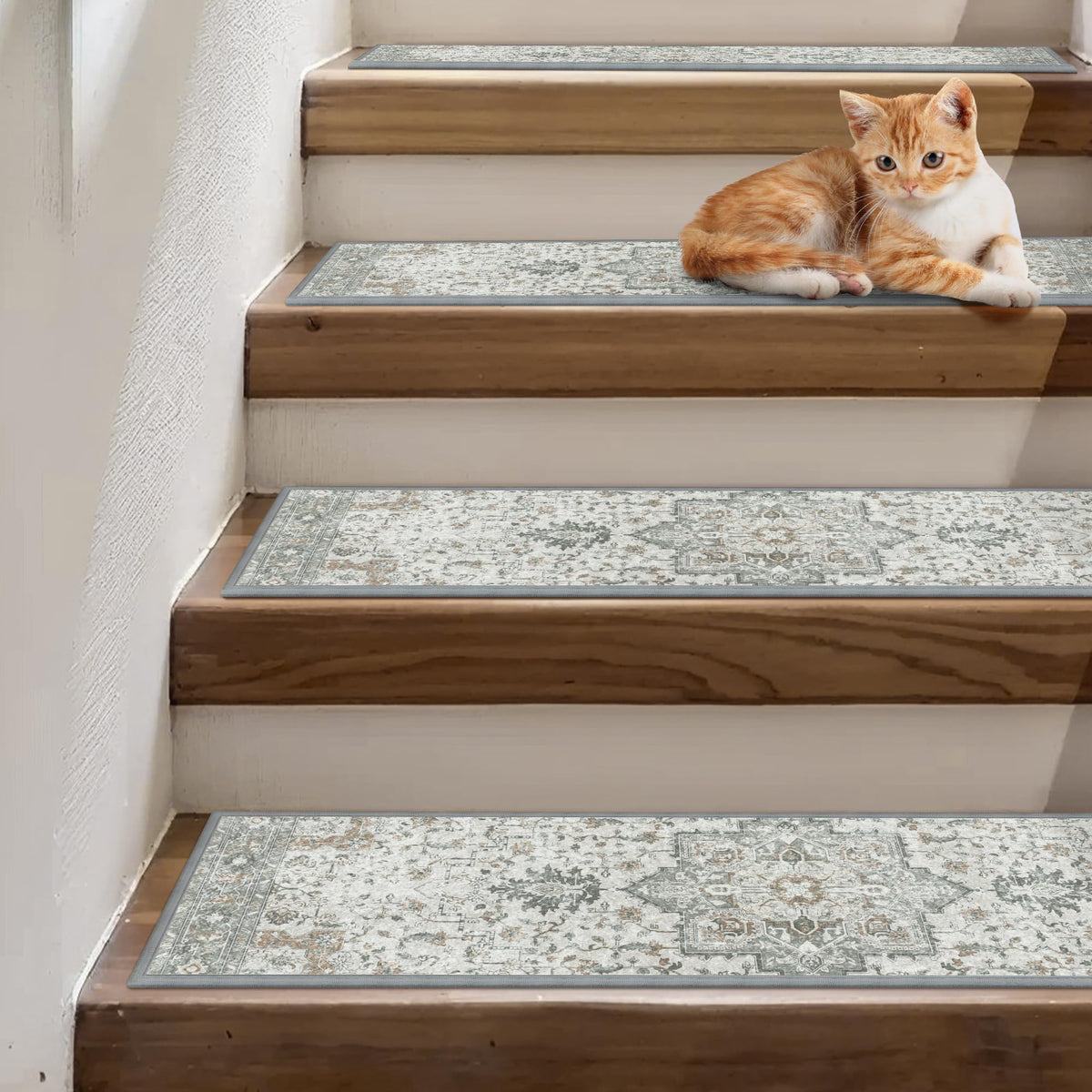 Residue-free removal of Sarben stair treads for quick replacement