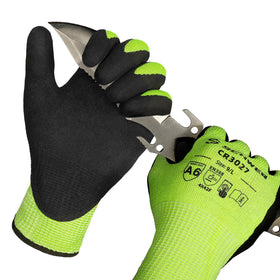 Schwer CR3027 cut-resistant gloves in a two-pair pack close-up.