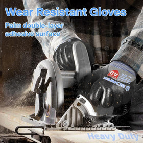 Schwer gloves are touchscreen-capable, letting you use devices without removal.