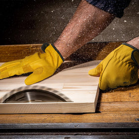 Schwer PM3401 gloves in outdoor use provide versatile protection for gardening and more.
