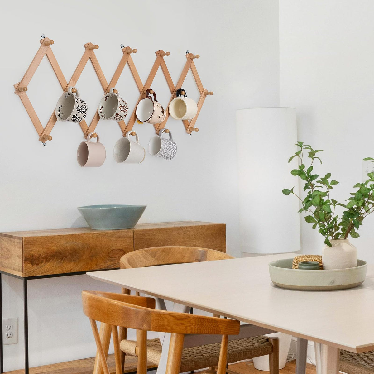 SCUNDA jewelry hooks provide dedicated spots for accessories and better visibility.