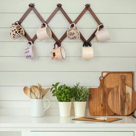 SCUNDA solid wood construction ensures durability and long-lasting use.