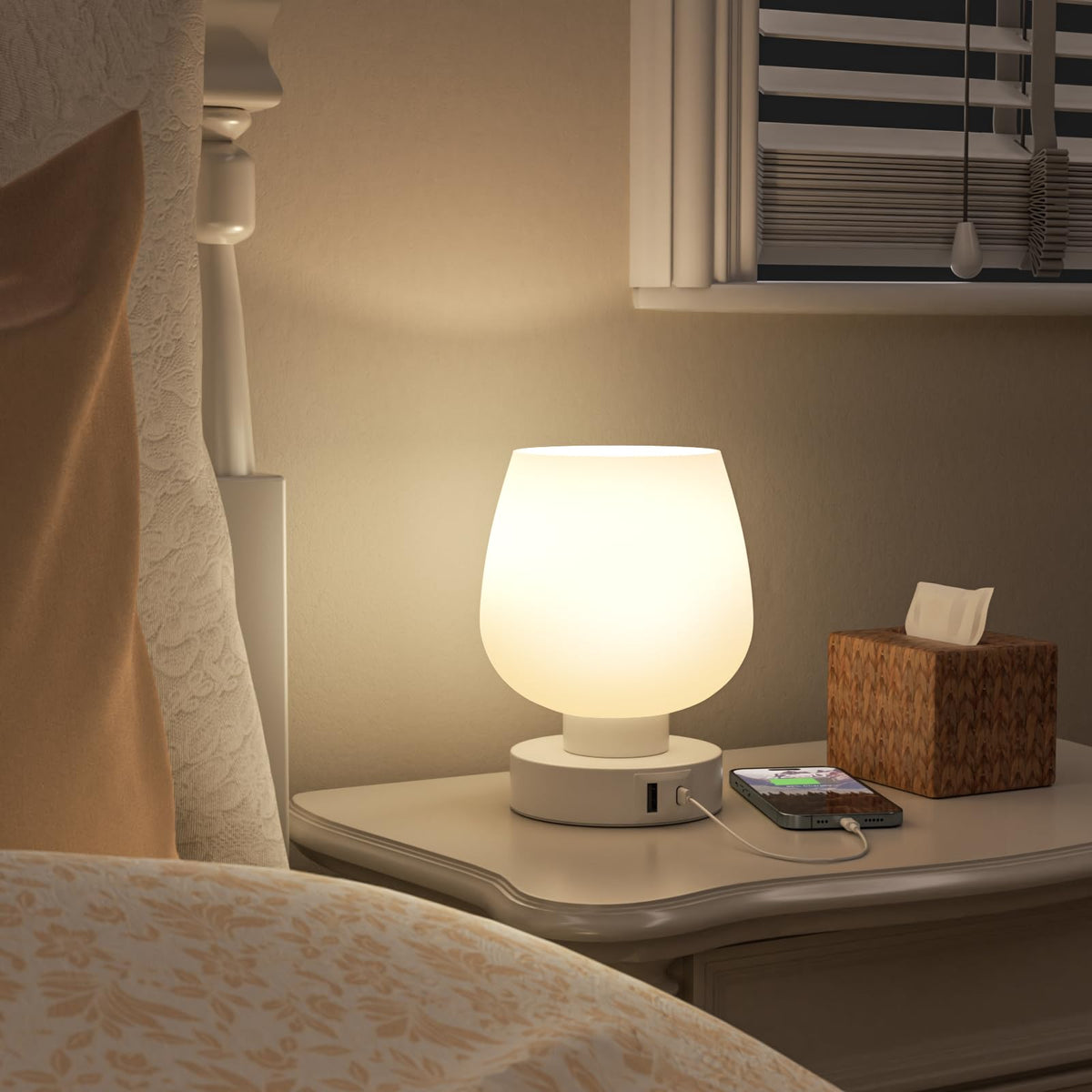 Seealle bedside lamp with USB-A and USB-C ports for easy charging.