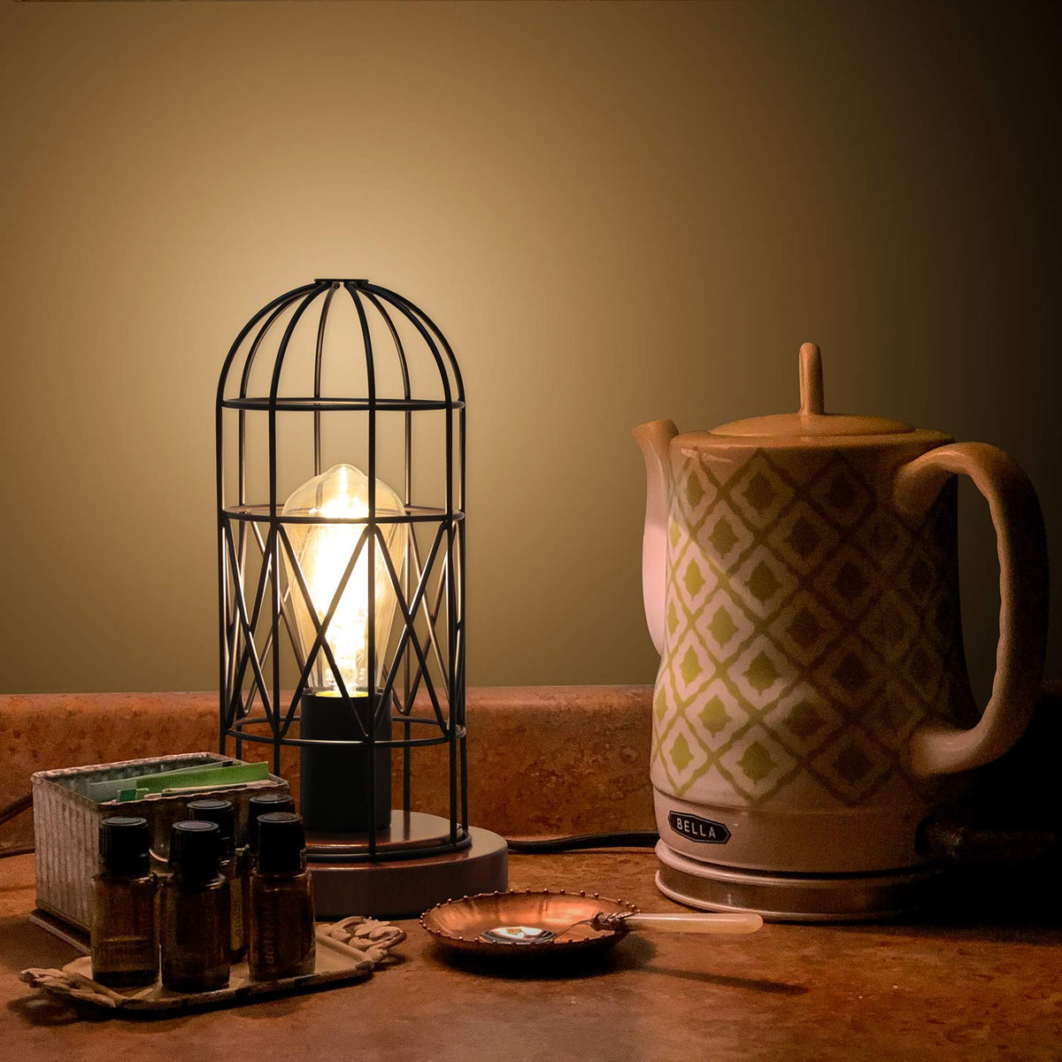 Seaside Village 3-way dimmable touch control suits different moods.
