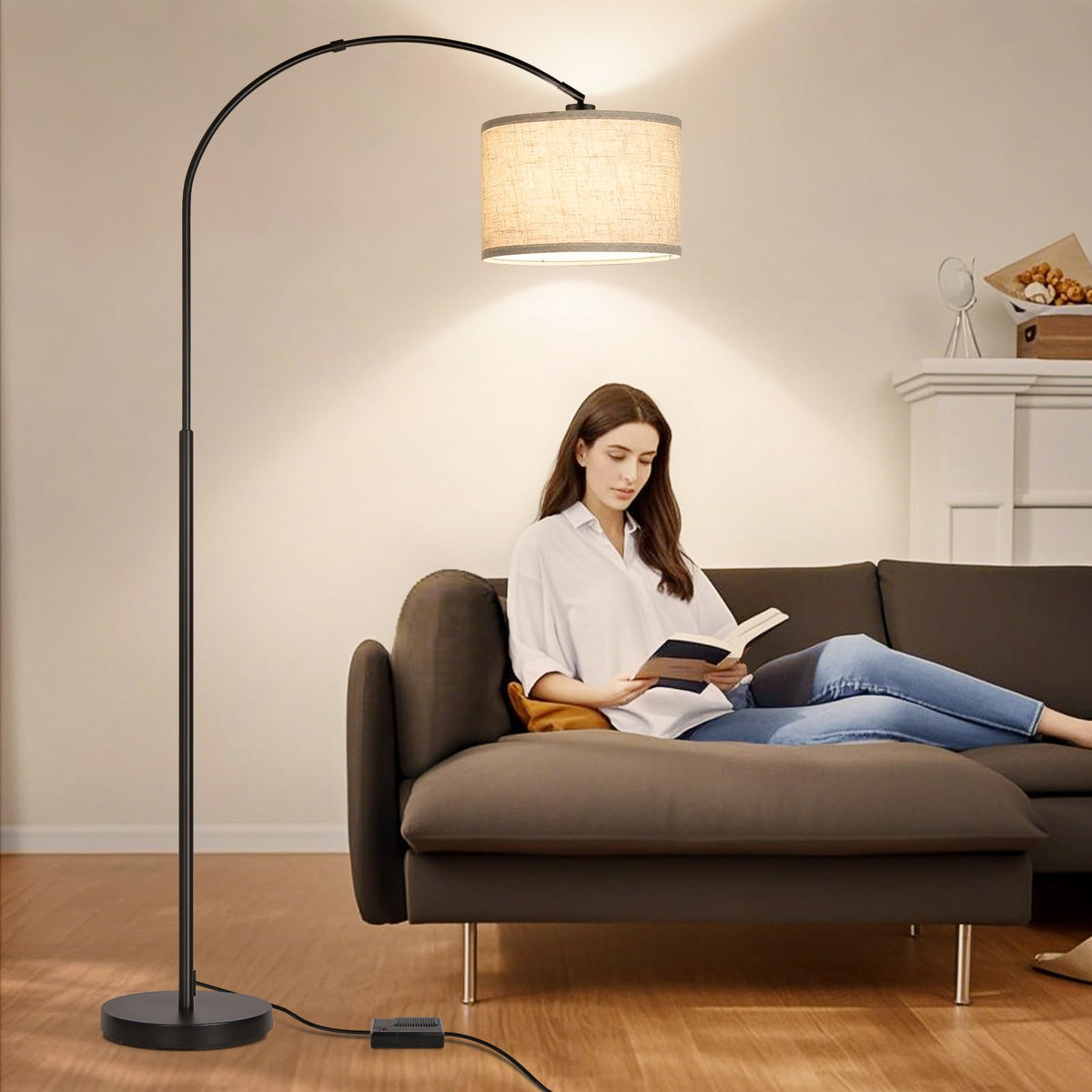 Seaside Village floor lamp suits living rooms, bedrooms, and offices.