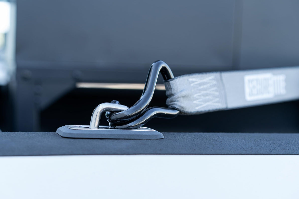 Secure Tite oversized ratchet handle eases tightening with gloves.