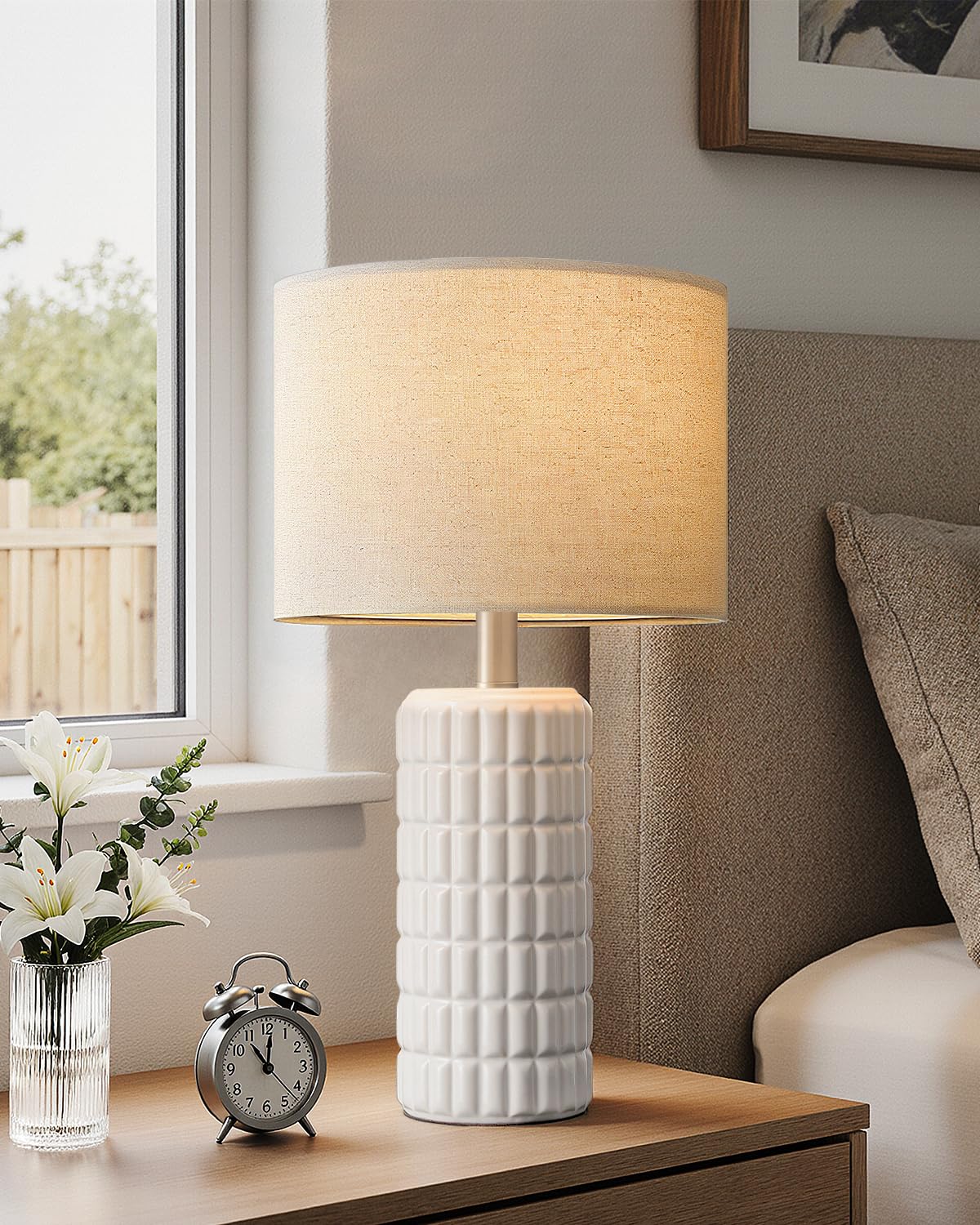 Seealle modern ceramic table lamp in white beige finish for bedroom nightstand