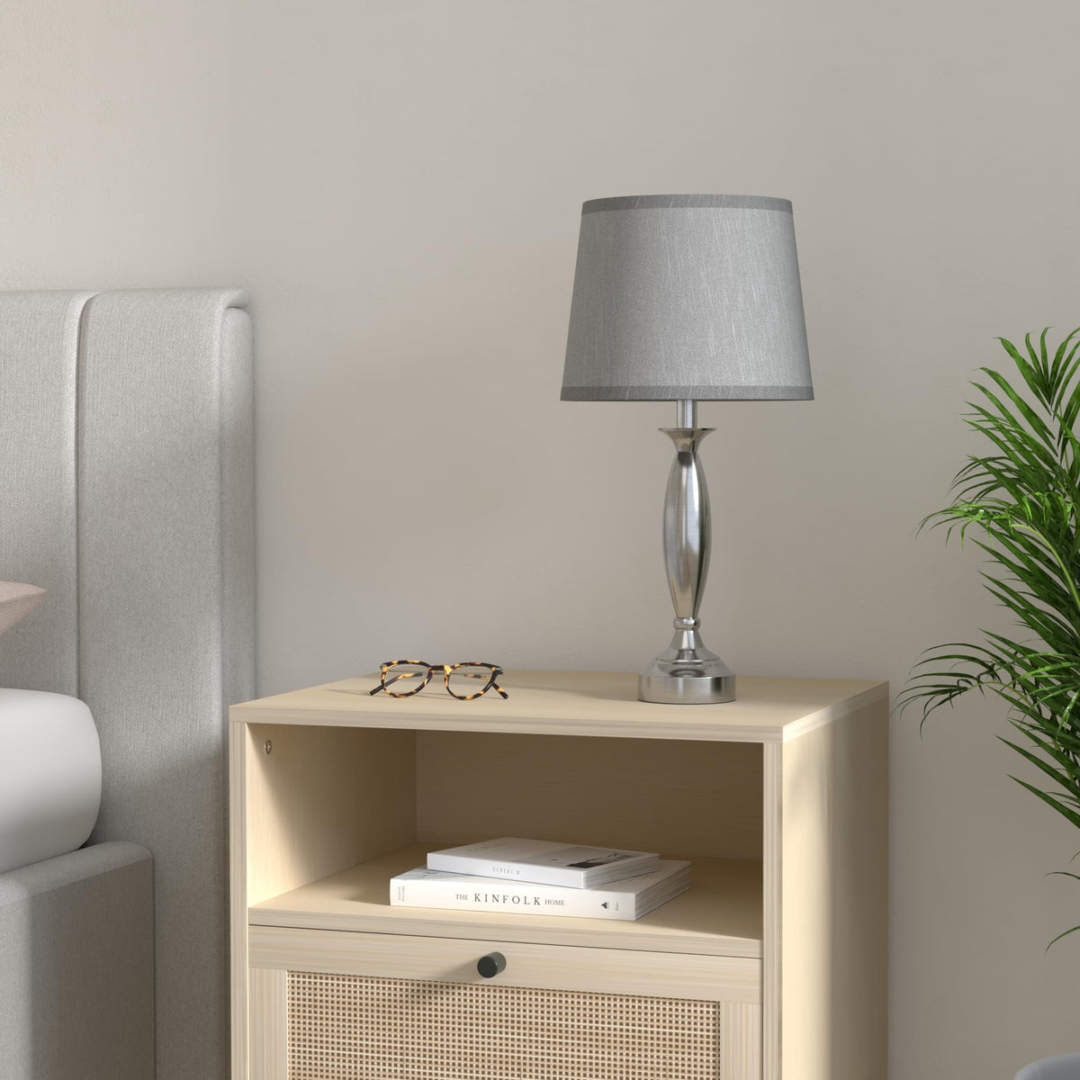Seealle Touch bedside lamps control activation demonstrates effortless brightness adjustment.