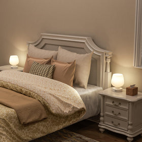 Seealle Touch Table Lamp showing 3-way dimming via base tap